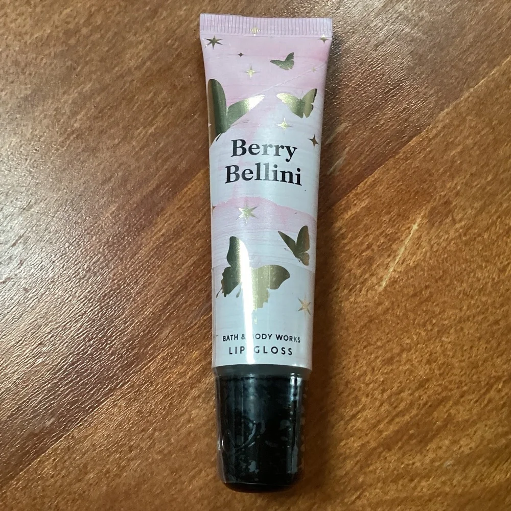 Bath & Body Works Berry Bellini lip Gloss .47 fl oz/14 ml  New/Sealed